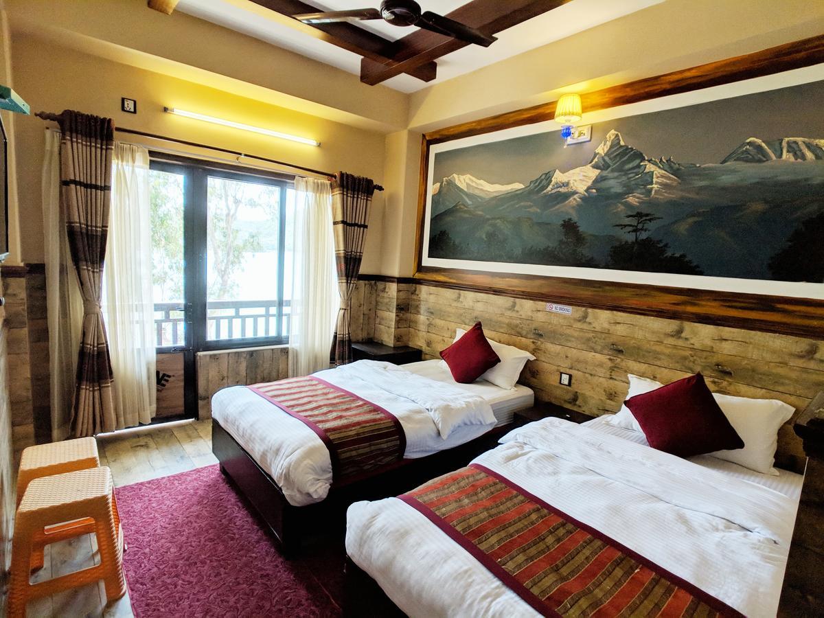 Hotel Forest Lake Backpackers' Hostel Покхара Экстерьер фото